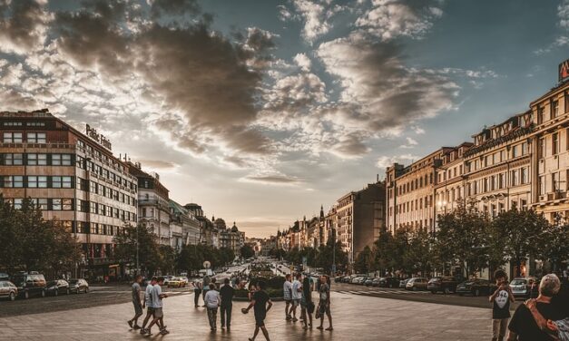 Sådan kan du rejse til Prag som studerende